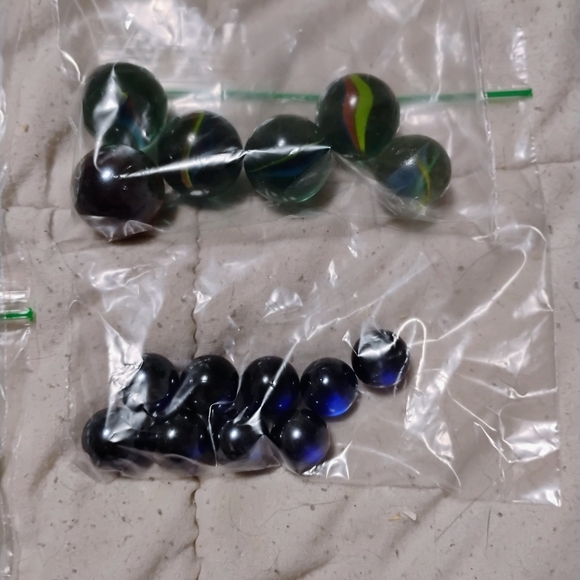 Assorted Glass Marbles Collection - Picture 9 of 11